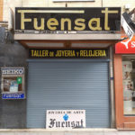 El rótulo misterioso detrás del cemento (Resuelto)