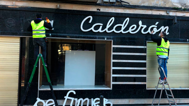 Salvado el rótulo de Perfumería Calderón