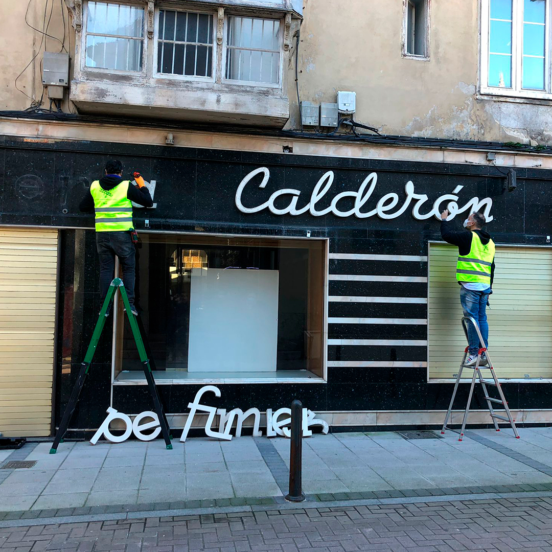 Salvado el rótulo de Perfumería Calderón