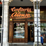 Salvado el rótulo de la confitería «La Góndola»
